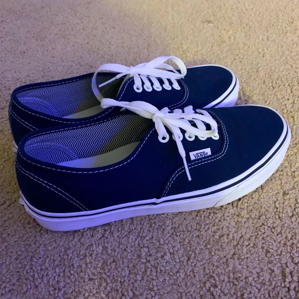 Men’s Navy blue Authentic Vans Size 8